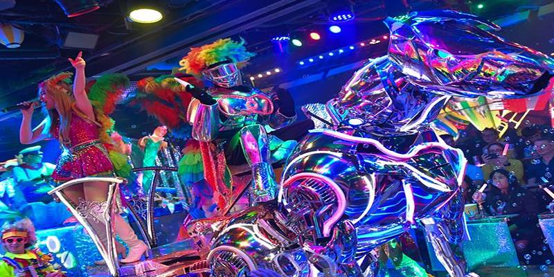 Enjoy an Unforgettable Robot Show at Tokyo’s Robot Restaurant